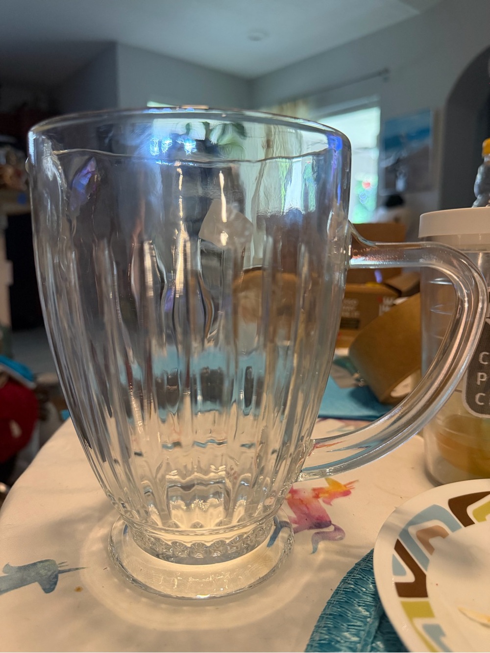 Villeroy & Boch Clear Ribbed Glass Mug with Handle
